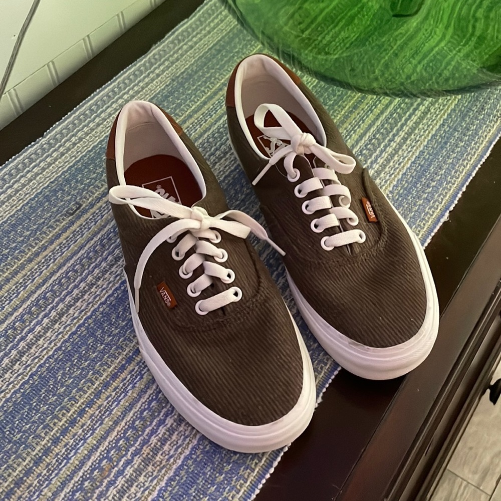 Vans Brown Corduroy